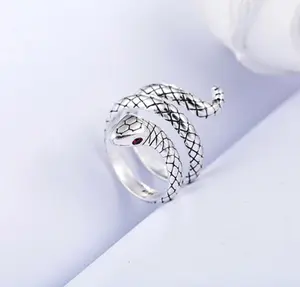 R18 – 925 Sterling Silver SNAKE Ring!