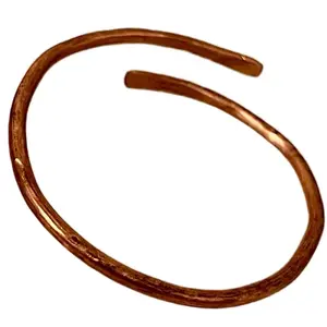 Handmade Copper Hammered Bangle - Unisex Bracelet for Daily Wear