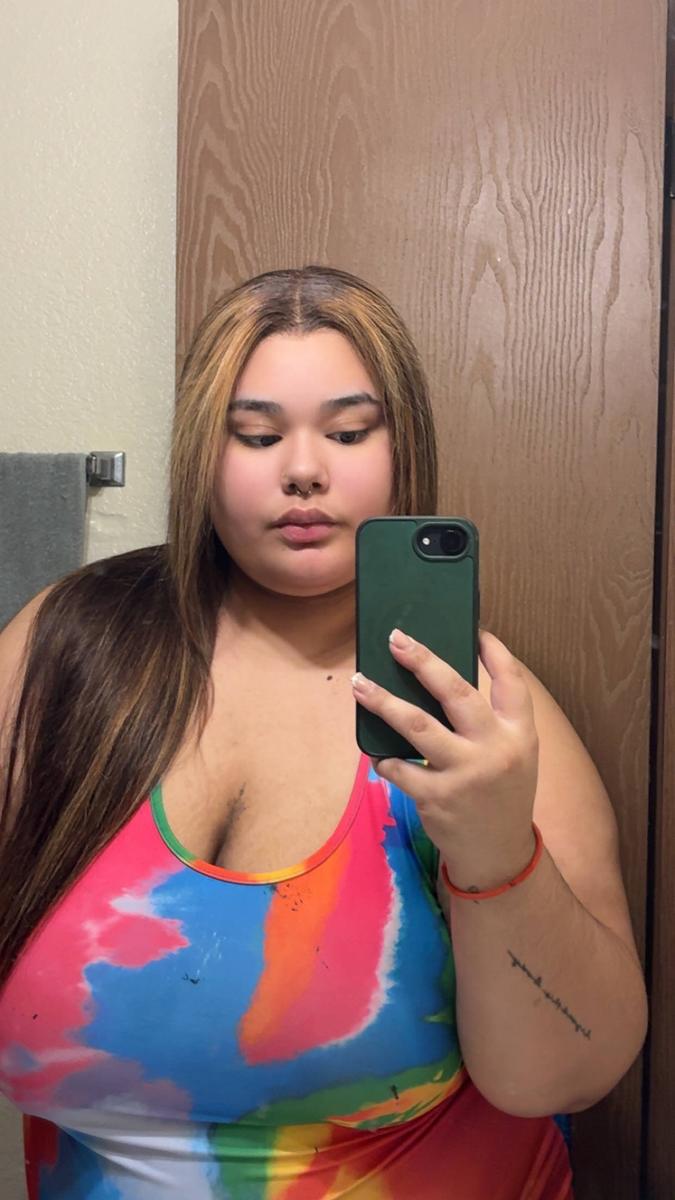 Item: P4/27 Color, 30 Inch