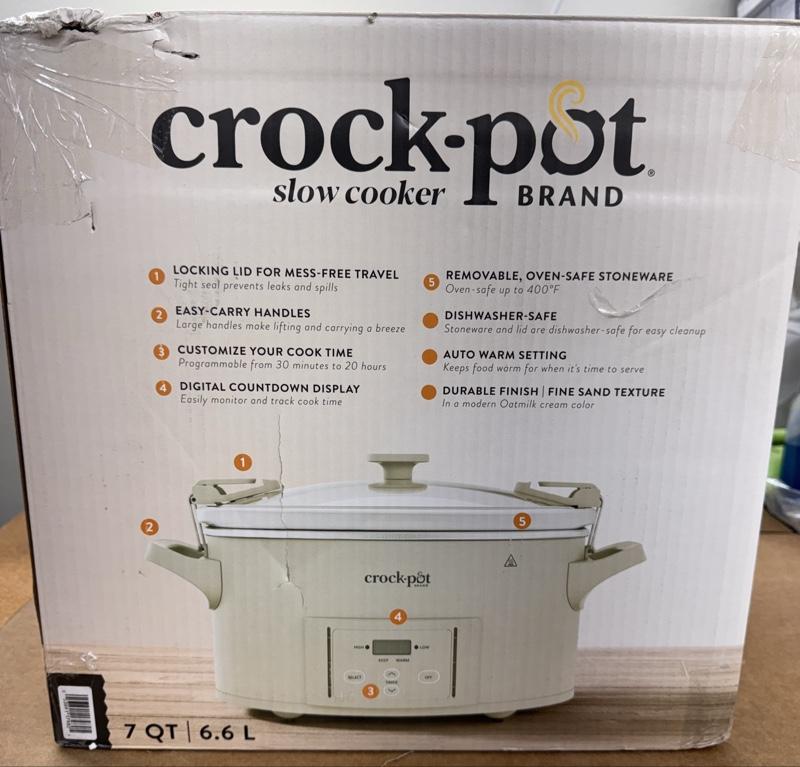Crock Pot Design Series 7 Quart Cook Carry Slow Cooker with Digital Locking Lid & Display for Easy Cooking Progress Monitoring