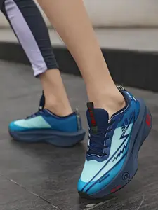 Professional Marathon Running Shoes, Breathable Running Sneakers, Breathable Flyknit Mesh, Lightweight Design, Ideal for Long-Distance Runners, Comfortable and Durable