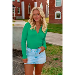 Fall Break Button Sweater - Kelly Green
