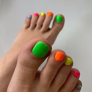 24pcs High Saturation Macaron Color Nail Set, Blue Mix, Short Square Shape, Glossy Finish, Toe Nails