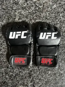 Bulk UFC Pairs Of MMA Fight Gloves Black - For Autographs - Ship from USA