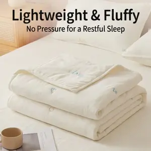 1pc Lightweight embroidery Summer quilt, Soft Lightweight Quilts, solid color ultra soft summer cool blanket, Suitable for Hot Sleepers, Polyester Filling, Machine Washable, Suitable for Bedroom, Guest Room, All-Season