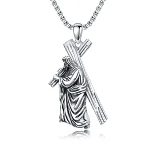 This 925 sterling silver Jesus carrying a cross necklace is suitable for both men and women, perfect for everyday wear, and makes an ideal gift choice.