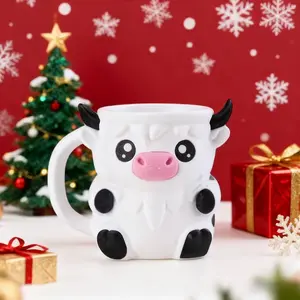 Highland Cow Ice Pint Holder, Durable & Stylish Design, Perfect for Cold Beverages, Ideal Gift for Coffee Lovers, Must-Have Kitchen Accessory, Drink Holders