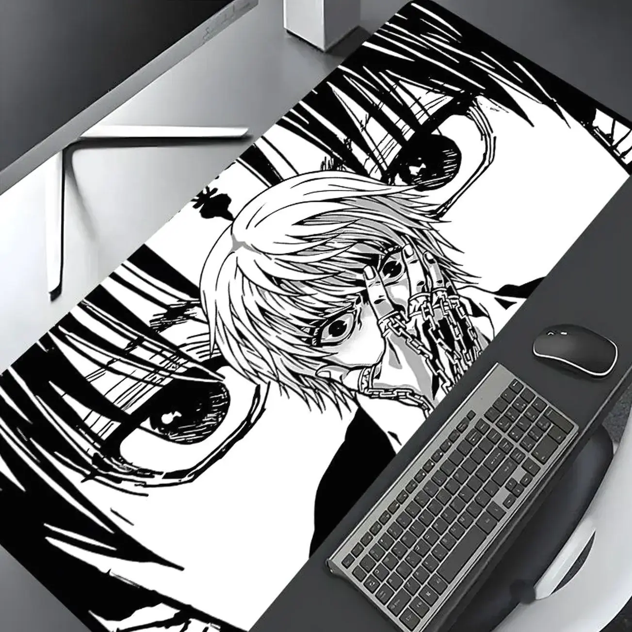 Vintage Black-and-White Horror Comic Character Design Extra Large Gaming Mouse Pad, Desktop Protector with Non-Slip Rubber, Multi-Size Mouse Mat for Laptops and Desktops, Computer Desk Accessories