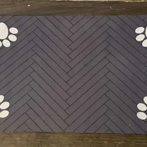 Quick Drying Absorbent Pet Feeding Mat for Dogs and Cats, Non-Slip Rubber Bottom, Dark Polyester Surface for Indoor Use
