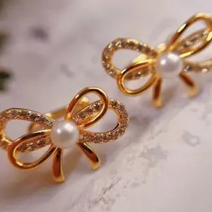 SR Pearl Co. Freshwater Pearl Bow Design 14K Gold Filled Ear cuff 1 Piece —Women Everyday Style Eye-Catching Elegent Women Gift
