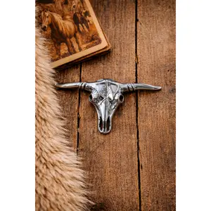 THE LONGHORN BUCKLE