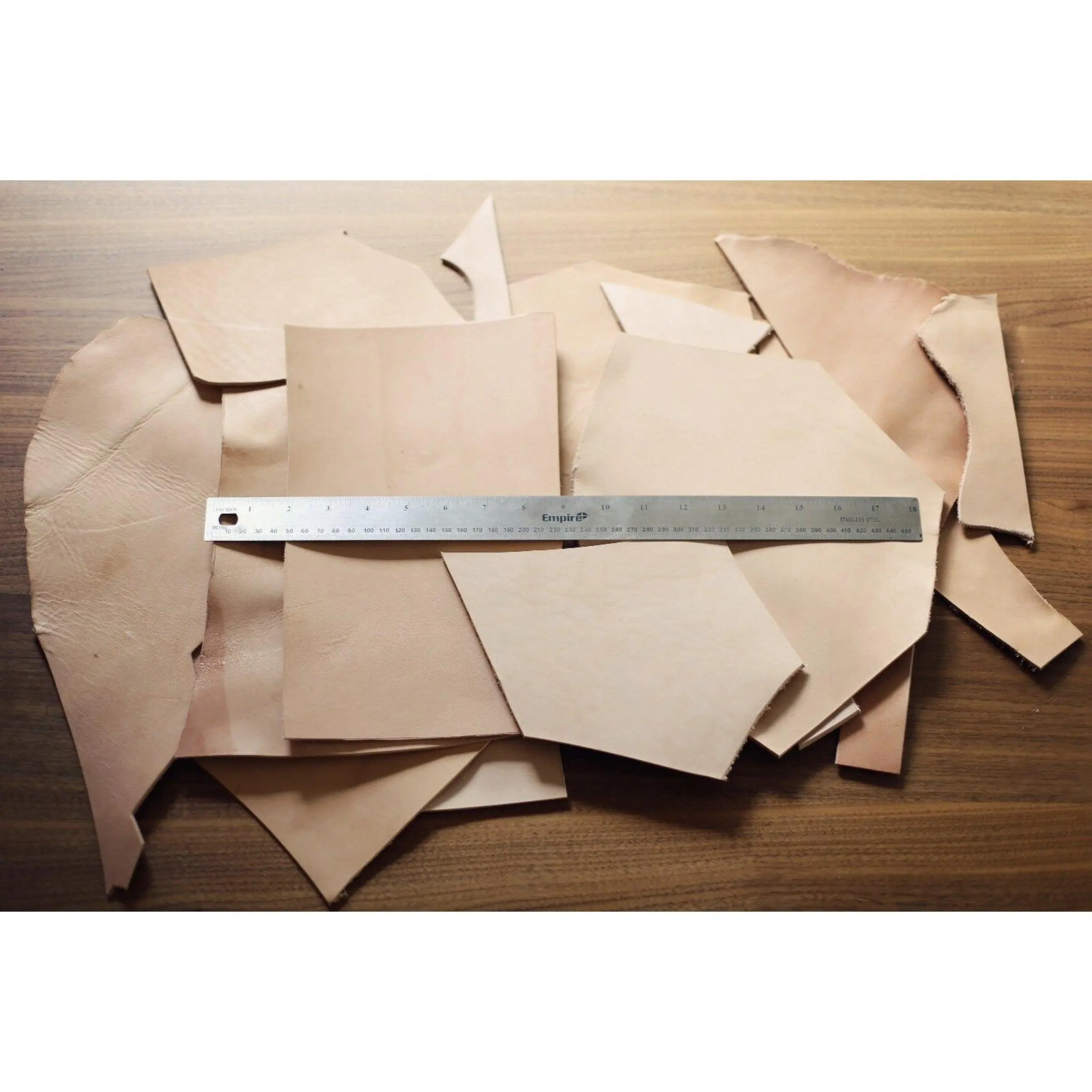 4 LB Vegetable Tan Tooling Cowhide Leather Scraps Light 3-6 oz. (1-2.4mm) Thick