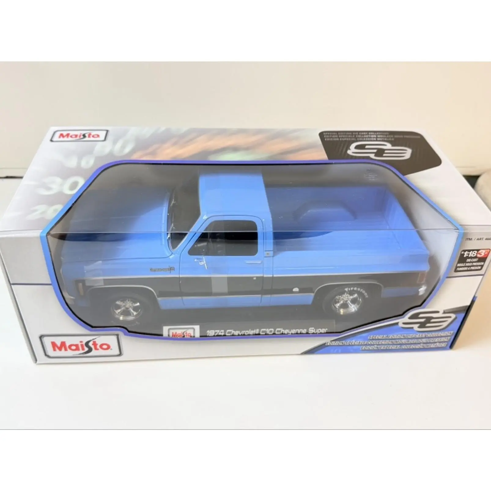 Maisto 1973 Chevrolet C10 Chevette S-10 Diecast Model Car 1:18 Scale Blue and Black