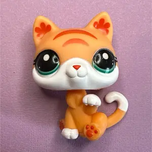 LPS cats with optional keychains