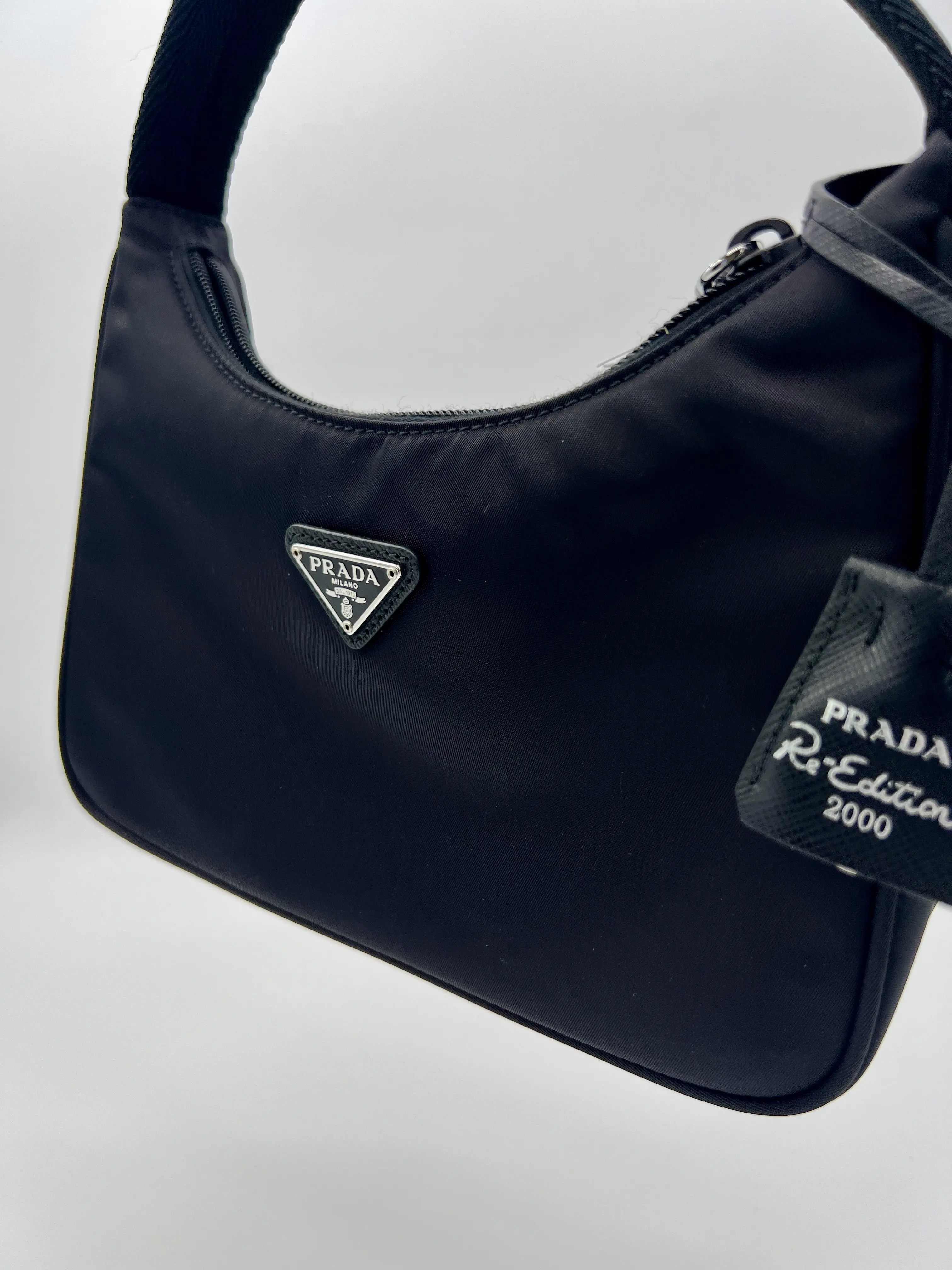 prada 2000 nylon bag - TikTok Shop