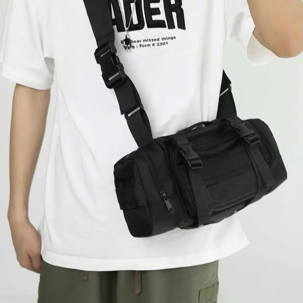Men's Casual Plain Zipper Crossbody Bag