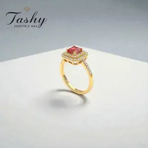Anillo elegante oro laminado ziconia roja