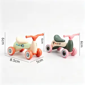 Mini Pastel Balance Bicycle Toy Doll House Decoration-1:12 Scale Miniature Scooter, BJD Doll Furniture Tricycle Model, DIY Scene Accessories, Cute and Colorful Doll House Decoration