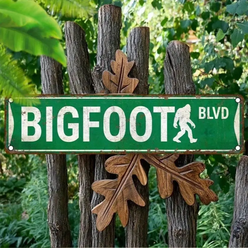 Vintage Aluminum Big Foot Crossroads Sign, Decorative Plaque, UV Printed Wall Decor, Ideal for Home Garage Coffee Shop Restaurant Bar