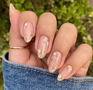Pink Spring Press on Nails Almond Shape Fake Nails with Small Flower Designs Daisy Floral Artificial Nails Medium Length Spring Summer Glue on Nails Flowers Stick on Nails for Women, 24Pcs