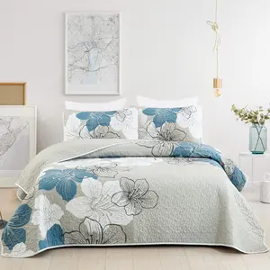 3 Pieces Quilt Set King Blue Floral Pattern Quilt Coverlet Elegant Bohemian Bedspread with 2 Pillow Shams Soft Lightweight Bedding Quilt Set for Adults (Blue, 104"x90")