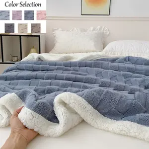 Large Plaid Lamb Fleece Blanket, Reversible Hemmed Edges, Warm Breathable, Multi-Functional Throw Shawl, Soft Fleece Blanket