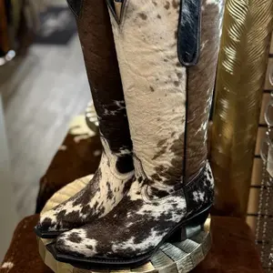 White Diamonds Boots Snip Toe Cowgirl Boots