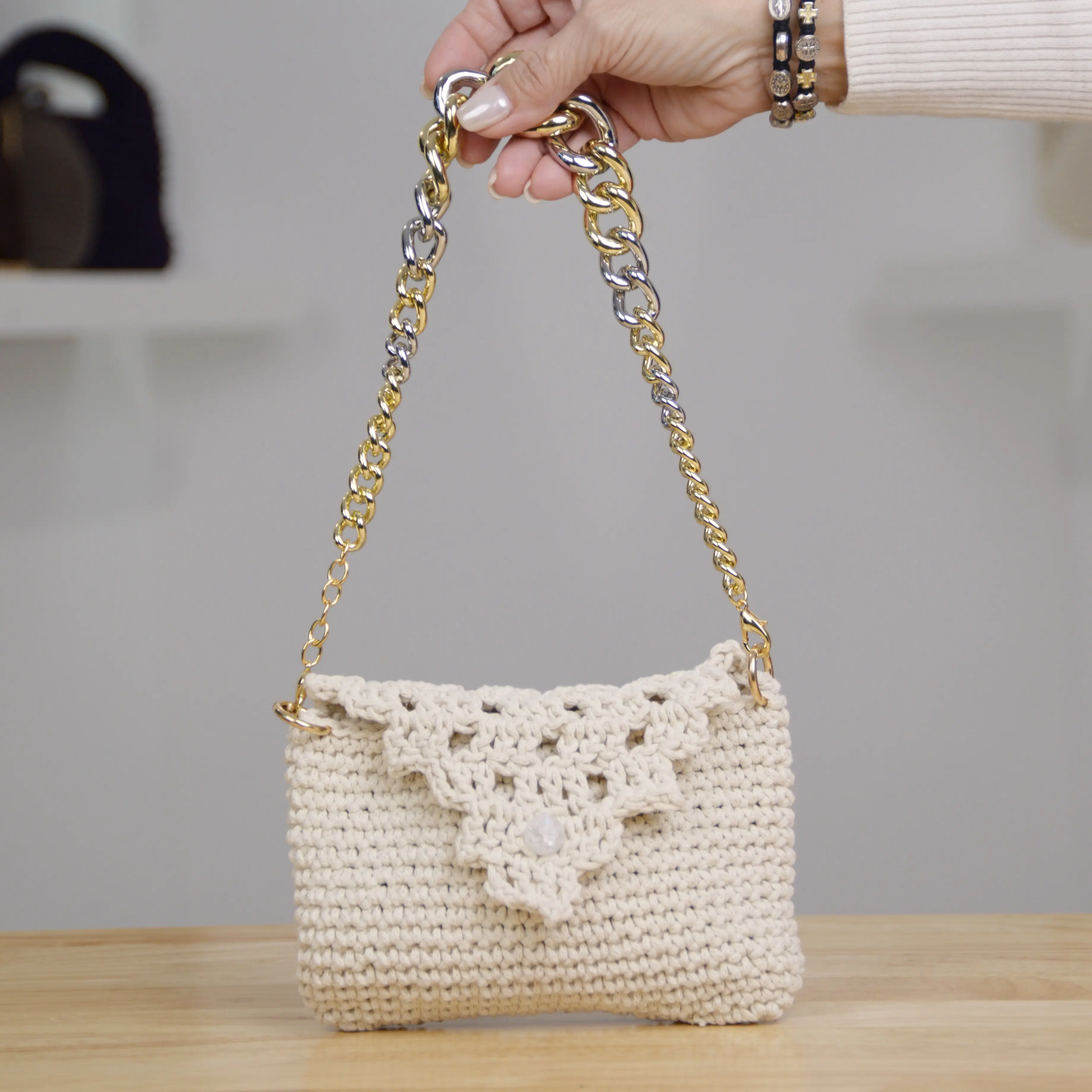 Shoulder Purse Crochet Macrame Cord Off White Stylish Accessory with Intricate Crochet Patterns and Unique Macrame Cord Design for Casual Outfits