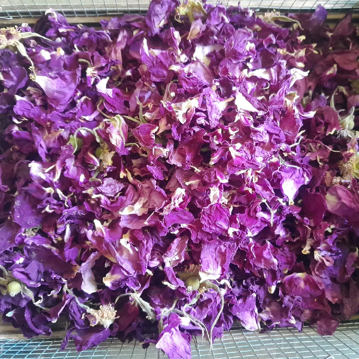 Dried Rose Buds and Petals 4oz
