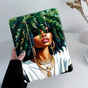 Fashionable black girl Three-tiered stand iPad case，Transparent Acrylic Hard Back Panel With Pencil Slot，Suitable for All models of ipad. Scratch-resistant Ultra-thin Protective Case, Shock-resistant Full Cover Suitable for Offices Schools and Homes