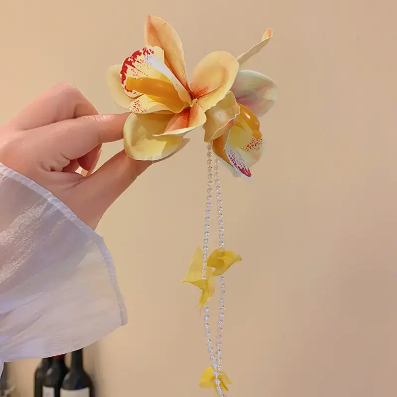 Yellow Fabric Flower Hairpins for Women Glass Beads Petal Tassel Spring Clips Sweet Romantic Hairgrips Holiday Hair Accessories Yellow Fabric Flower Hairpins for Women Glass Beads Petal Tassel Spring Clips Sweet Romantic Hairgrips Holiday Hair Accessories