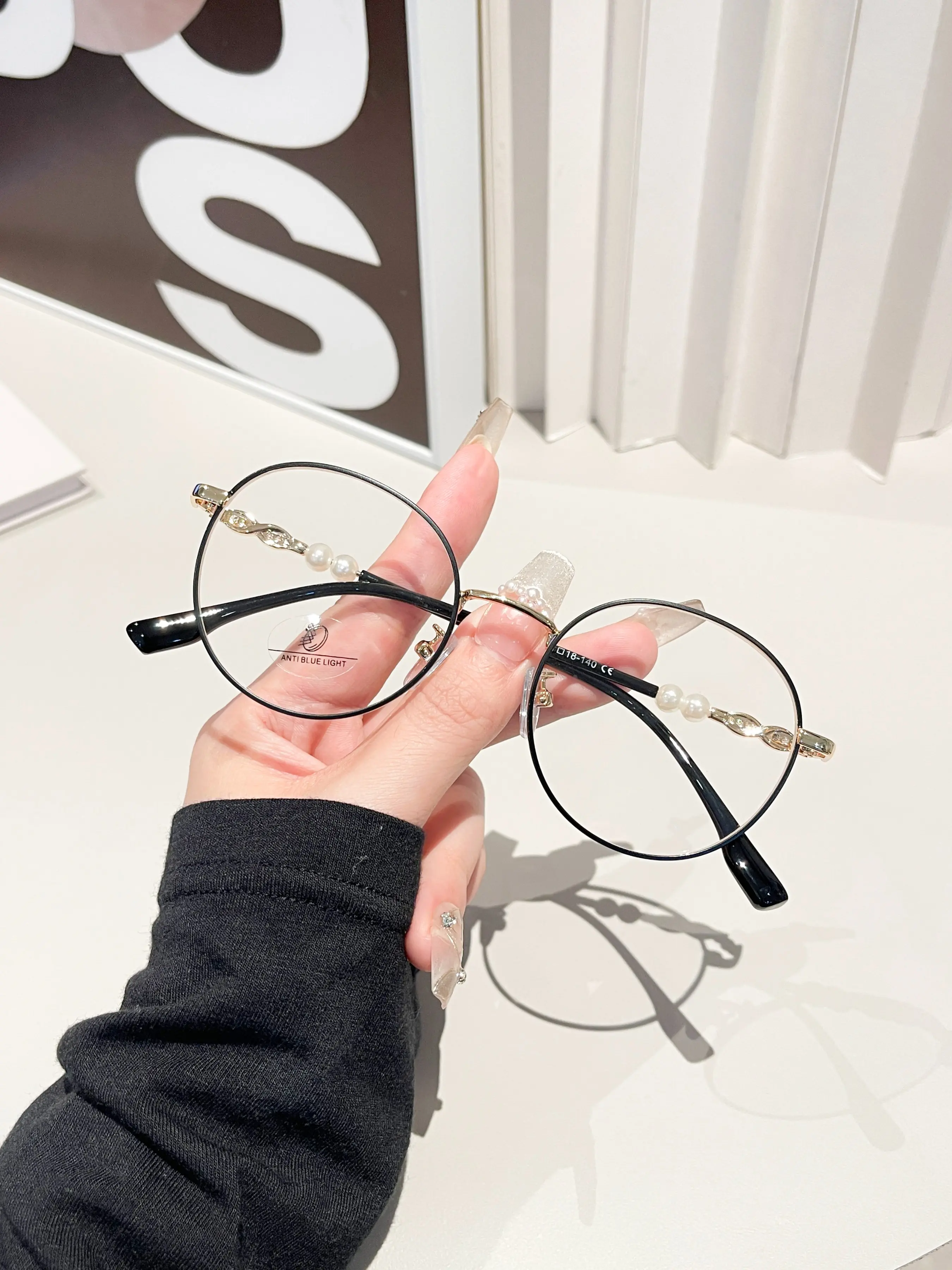 Metal Vintage Oval Frame Anti-Blue Light Glasses for Women, Trendy Fashion Pearl Eyeglasses, College Style Eye Frames, Stylish Trendy Eyewear