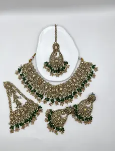 Neerza Statement Passa Necklace Set