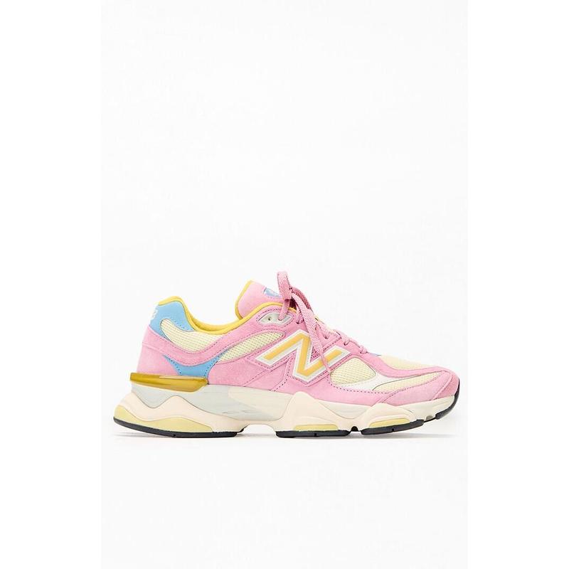 New Balance Women's Pink 9060 Sneakers - Multicolor