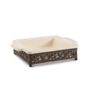 Acanthus Stoneware Square Baking Dish, 9"