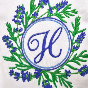 White Embroidered Wreath Sash - Casual Design for Women's Wear - Womenswear