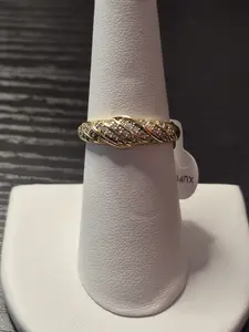 Xuping 14K Gold Laminated Twisted Zirconia Ring – Elegant Fashion Ring