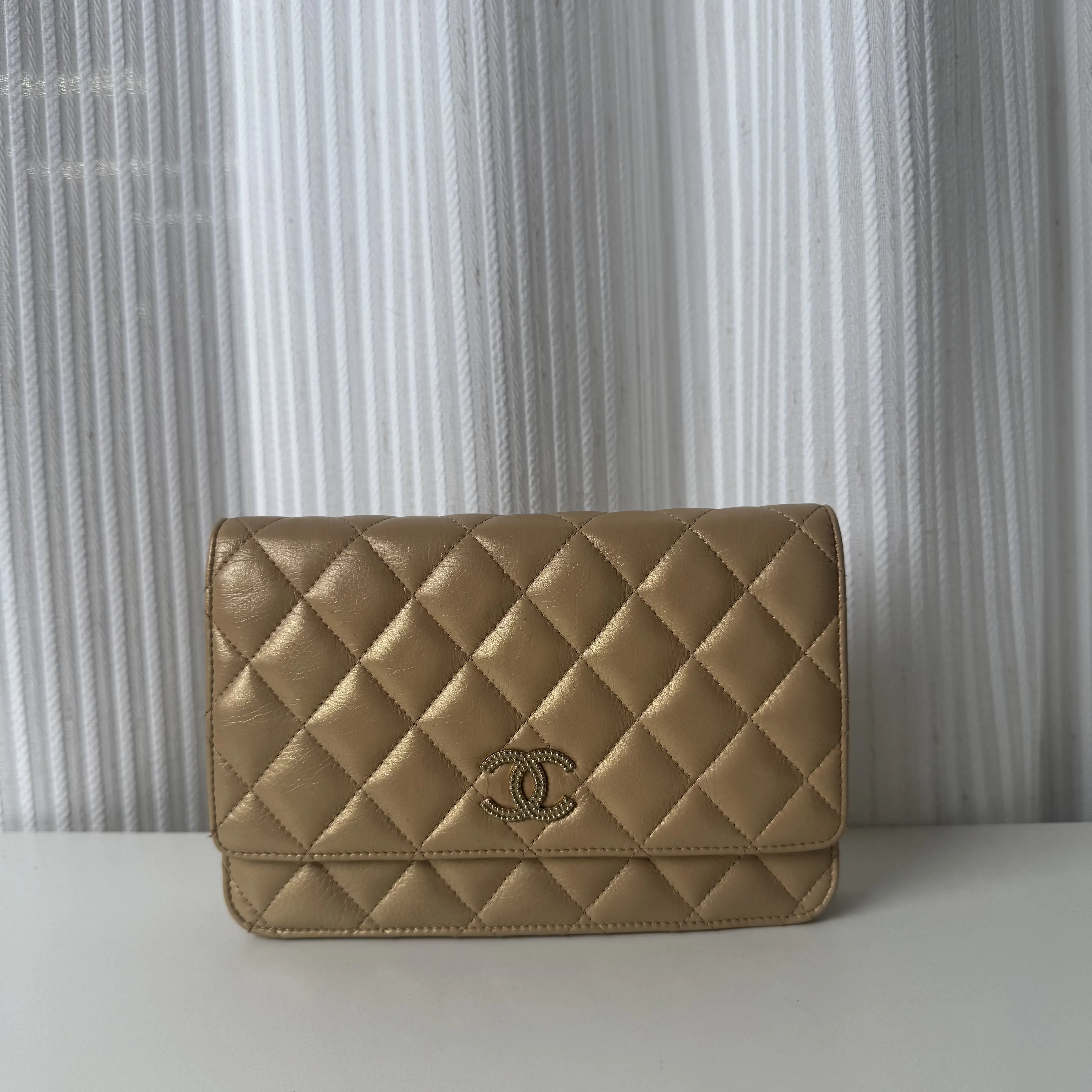 Pre-owned CHANEL COW Crossbody Bags BAG