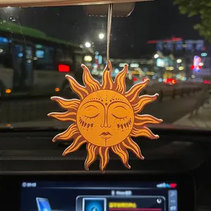 Sun Face Design Air Freshener Ornament, Bahamian Sea Breeze Rear-view Mirror Aromatherapy Tablet, Car Air Diffuser, Car Accessory, Car Interior Accessories for Car Decoration, Hanging Car Diffuser