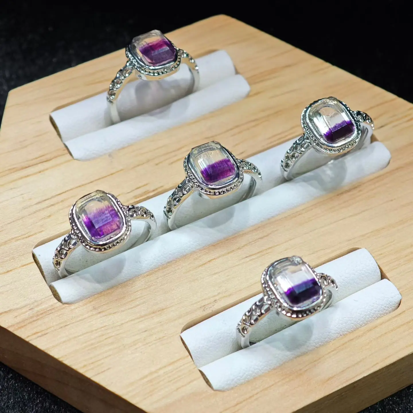 Raya(17461)gc.Faceted Cut Fluorite Ring with Half Silver Band