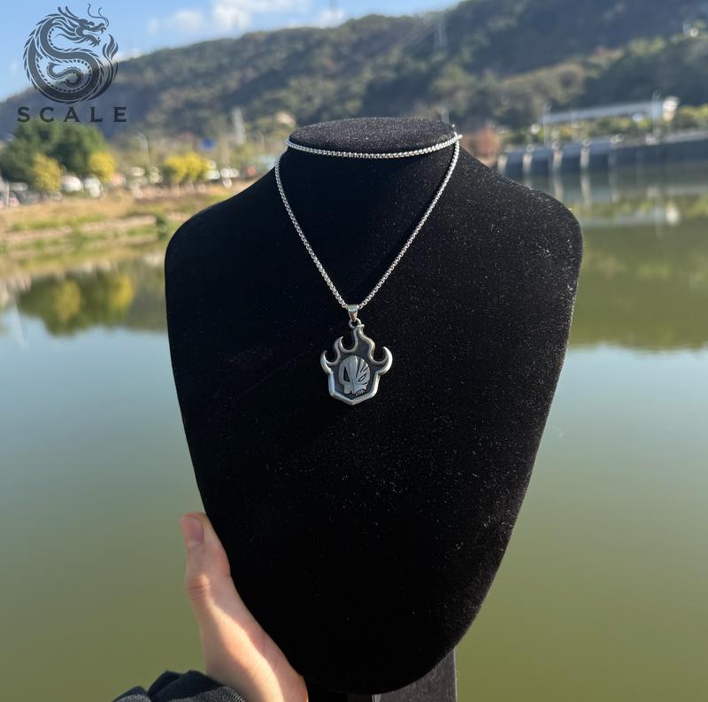 BLEACH Anime Hollow Mask Flame Pendant Necklace | Arrancar Cosplay Jewelry for Fans