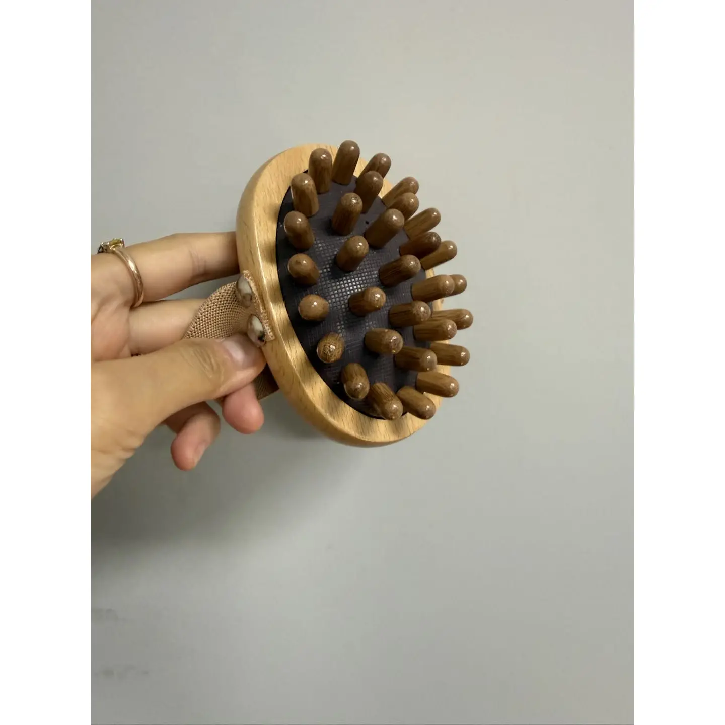 RIKI MERIDIAN BRUSH