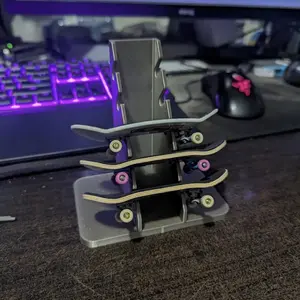Fingerboard Storage Rack, Finger Skateboard Display Stand, Display Risers Stand, Desktop Organizer, Fingerboard Accessories, 1 Piece, Ideal for Fingerboards