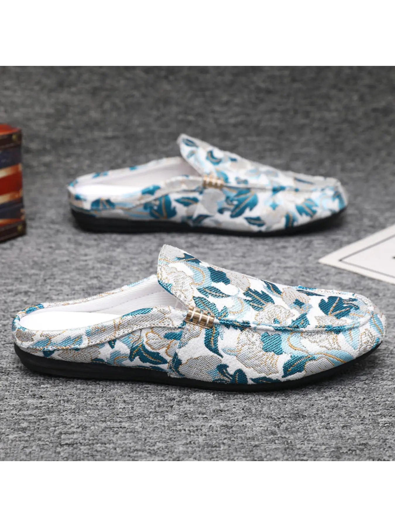Men's Embroidered Half Slipper Shoes, Breathable No-Heel Lazy Slippers, New Chinese Style Closed-Toe Sandals for Summer Footwear, Half Slipper Mules