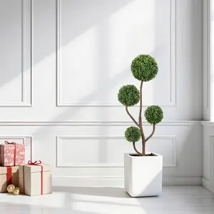 Four detachable spherical artificial plants with durable black pots, low-maintenance and easy to care for—perfect as a versatile decorative accent for indoor spaces, entryways, courtyards, and more.