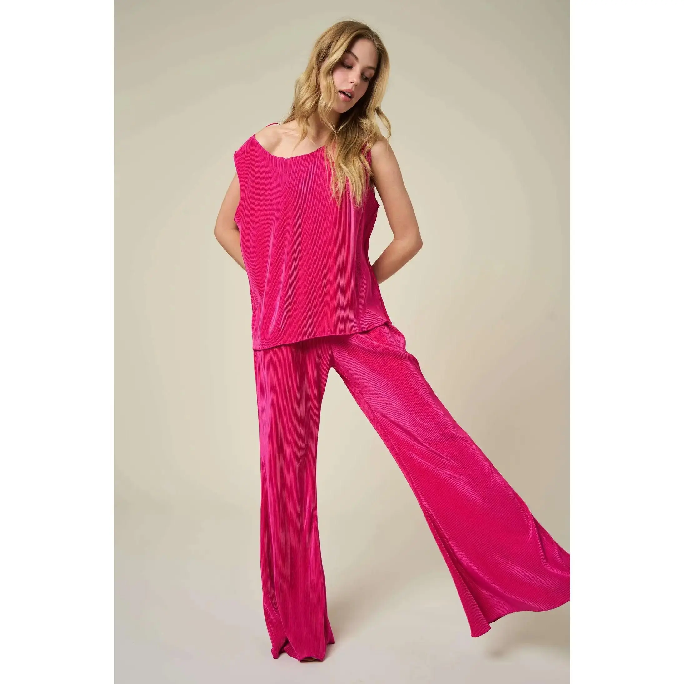 Fuchsia Pleated Pant