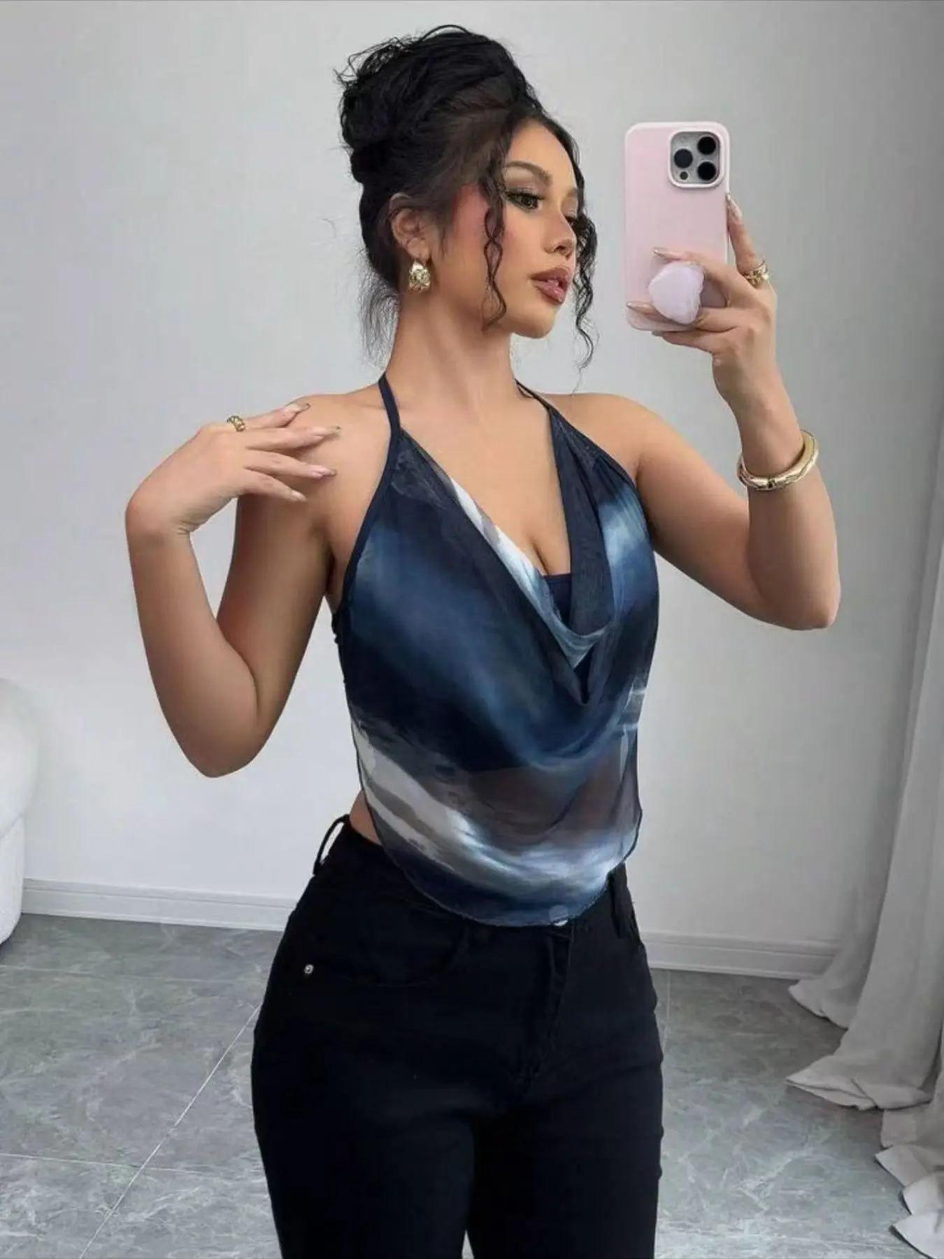 Elegant Chic Women's Halter Top, Sexy Backless Design, Perfect for Summer, Stylish Ladies' Clothing, Ideal for Casual Wear, Womenswear