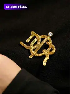Women's Rhinestone Letter Brooch Pin, Vintage Style Jewelry Gift for Women, Fashion Accessory for All Occasions