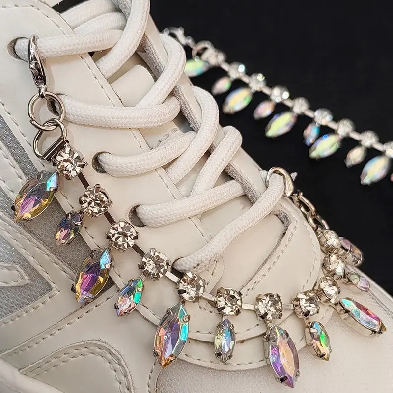 [2pcs] - Decorative Chain Shoelaces Decorations, Clip Shoelace Charms with Rhinestones or Pearls - Detachable Shoe Charm for Clog Sandals, Sneakers, Boots and Casual Shoe