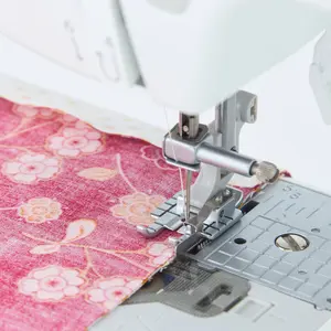 SINGER® 1/4 inch Piecing Presser Foot for SE91 Series Sewing & Embroidery Machines